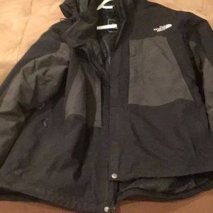 The North Face Adult men’s large jacket lightweight ski jacket detachable hood